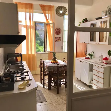 Camera Privata In Appartamento Condiviso Sapri